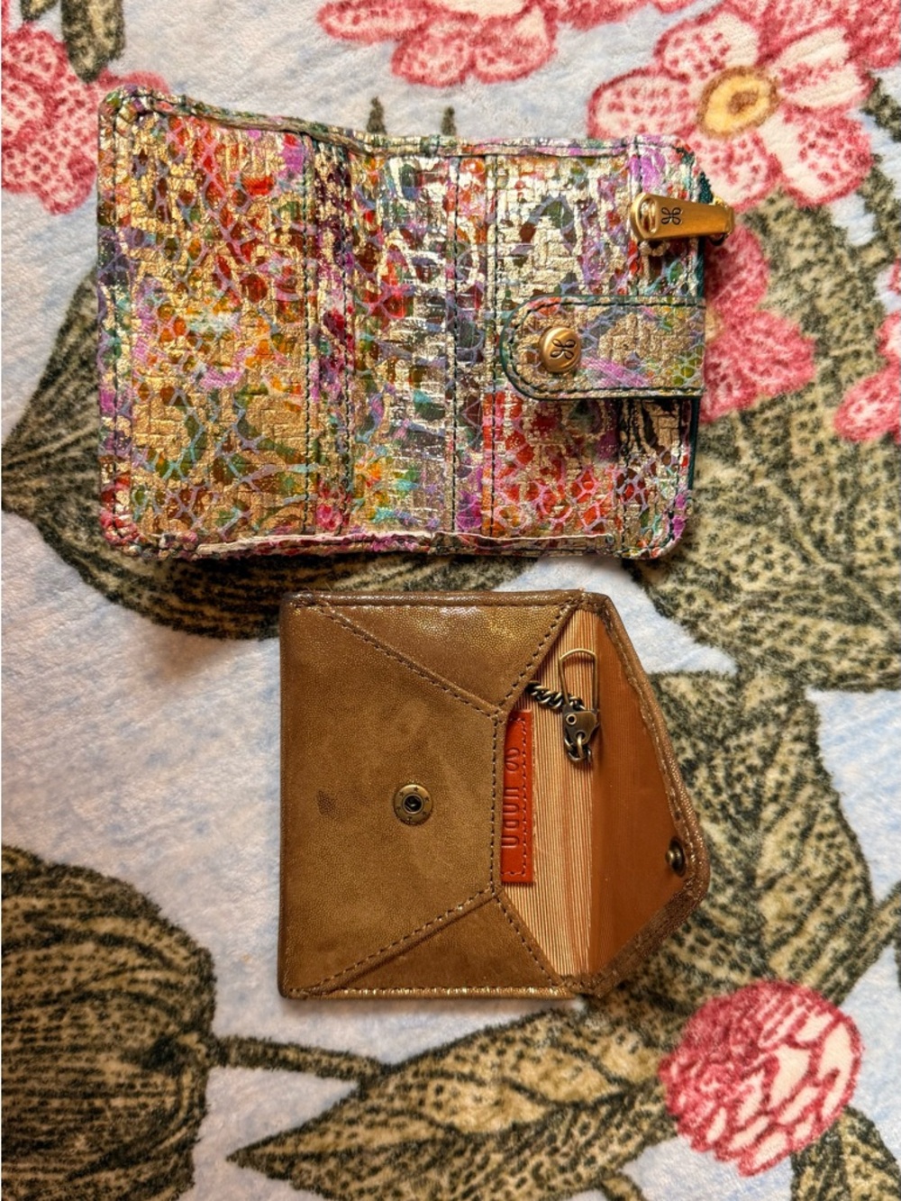 HOBO Compact Wallets - Picture 4 of 4
